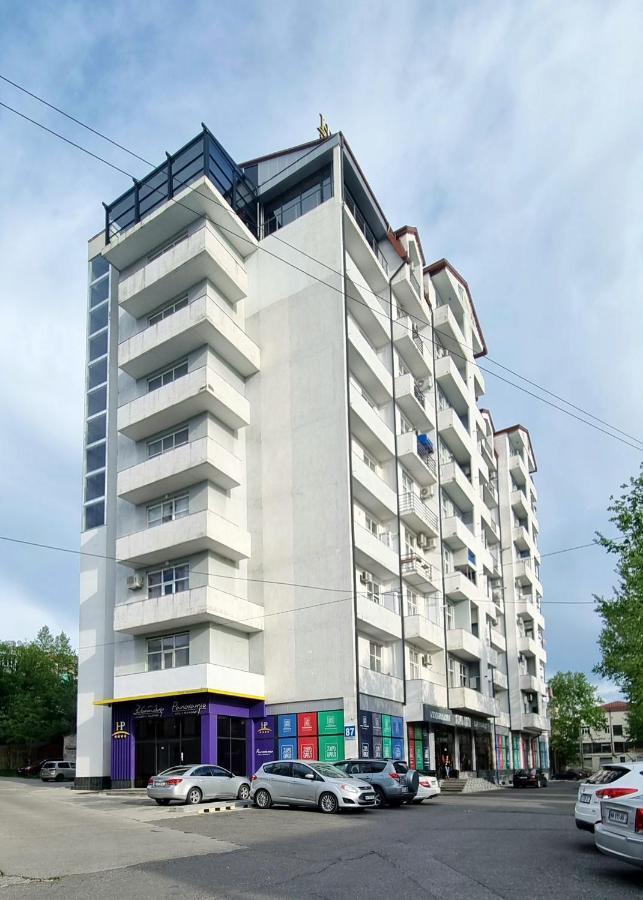 Kate'S Cozy Apartment Kutaisi Ngoại thất bức ảnh