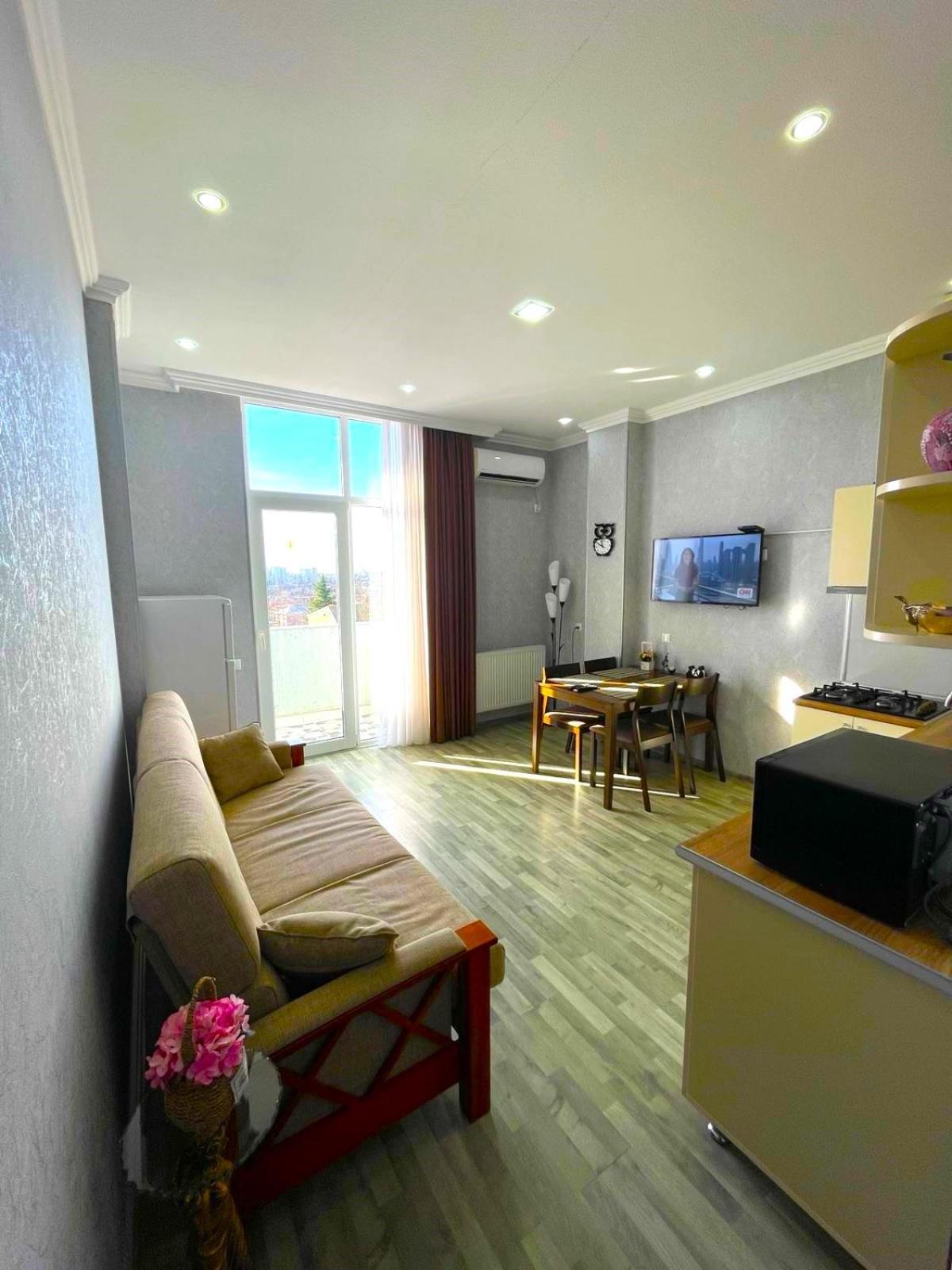 Kate'S Cozy Apartment Kutaisi Ngoại thất bức ảnh
